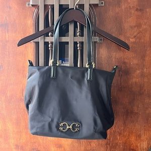 C. Wonder Women Black Tote One Size